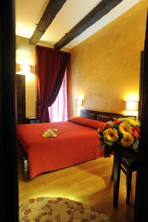 Muro Torto Cairoli: Daily Sanitized With Health-certified Staff